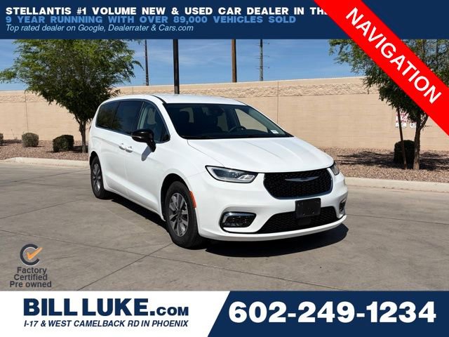 Certified 2024 Chrysler Pacifica Select image 1