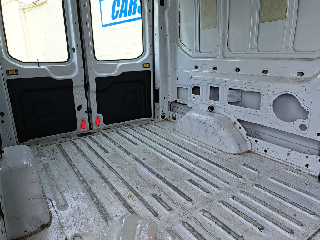 Used 2017 Ford Transit 250 148 High Roof image 13