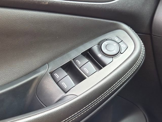 Used 2024 Buick Encore GX Sport Touring FWD image 30