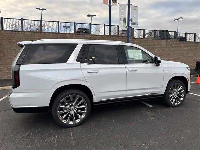 New 2026 Cadillac Escalade Luxury w/ LPO, Radiant Package image 8