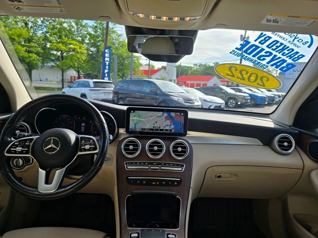 Used 2022 Mercedes-Benz GLC 300 4MATIC image 3