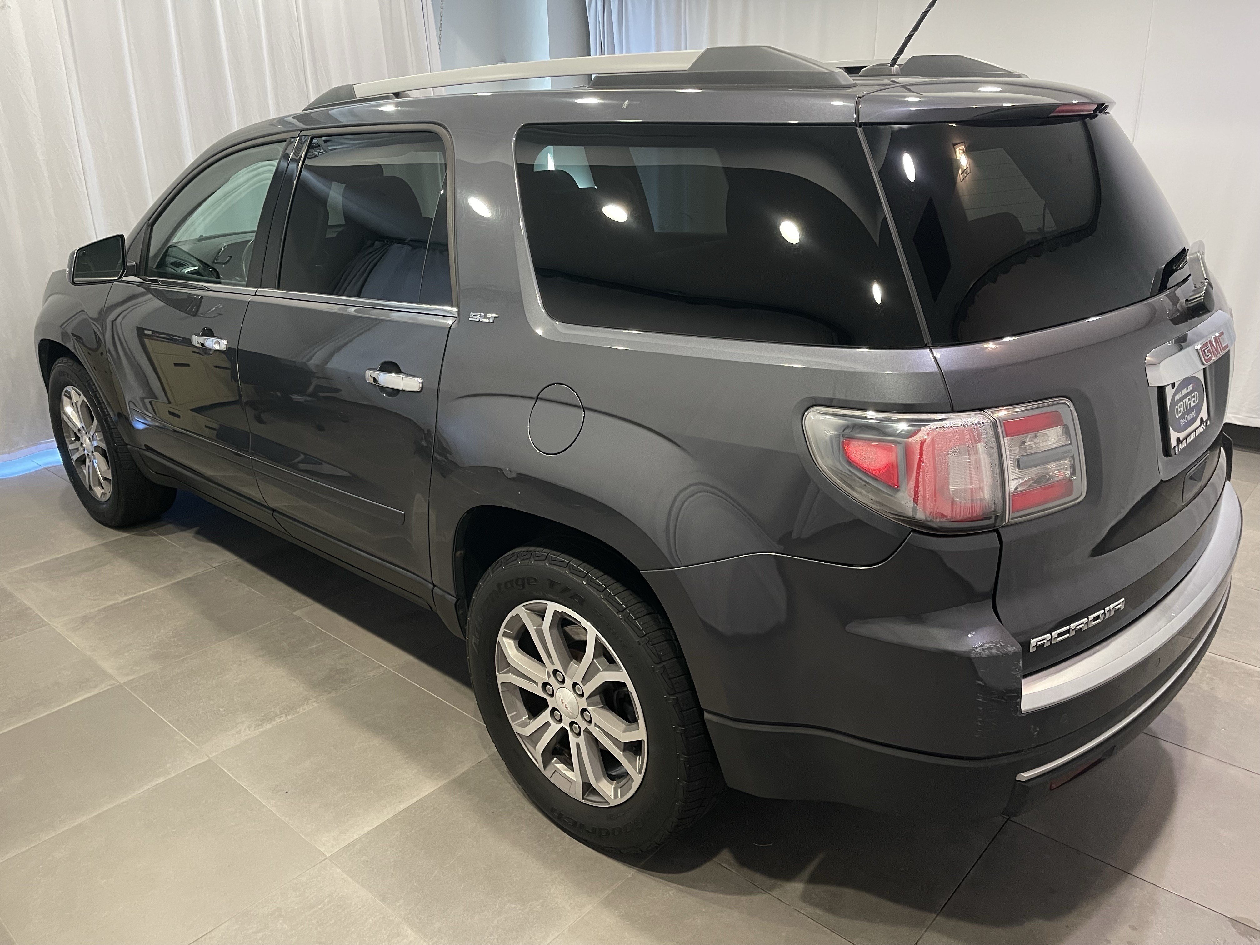 Used 2013 GMC Acadia SLT AWD/4WD image 4