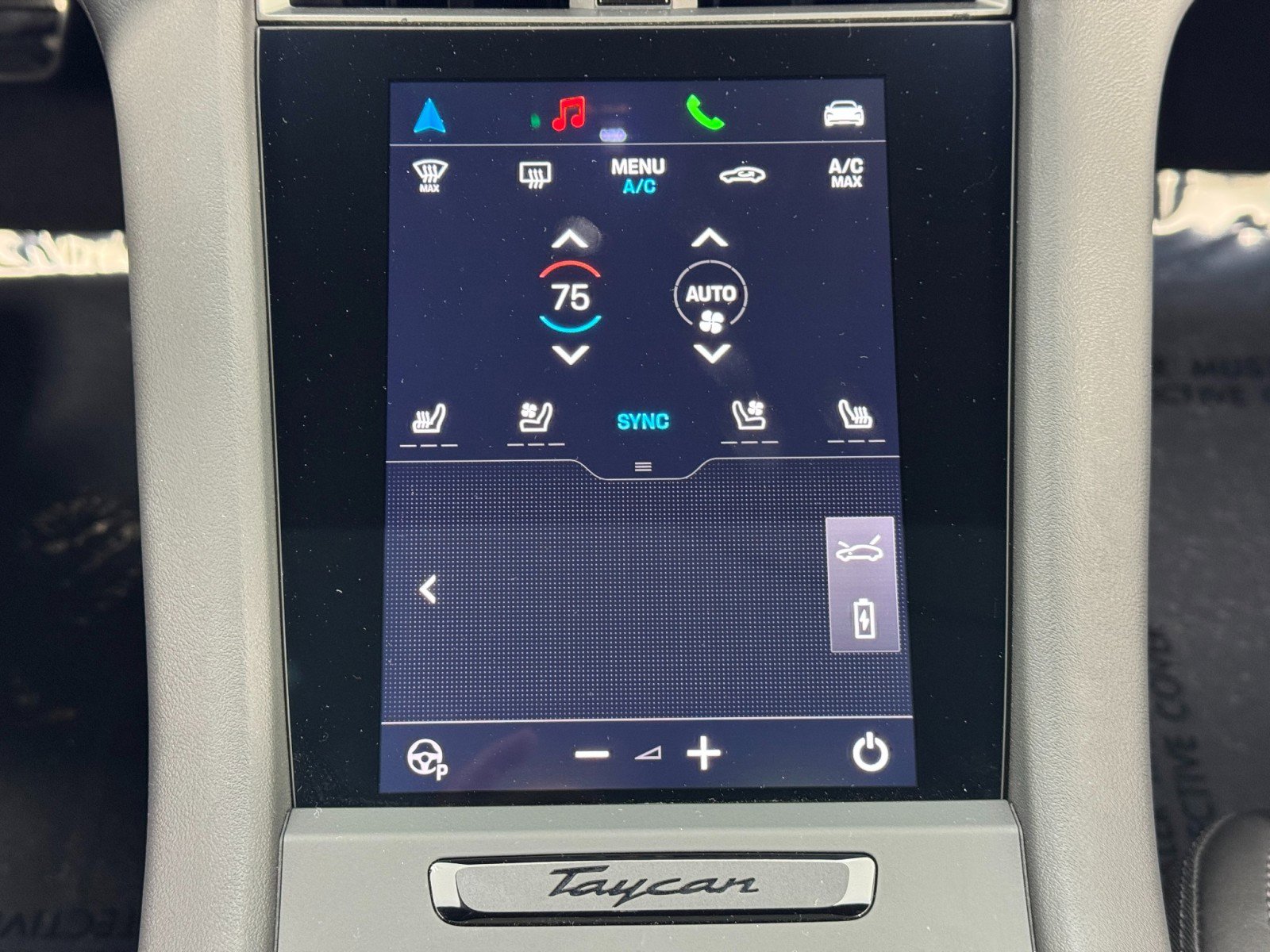 Used 2025 Porsche Taycan 4S w/ Premium Package image 35