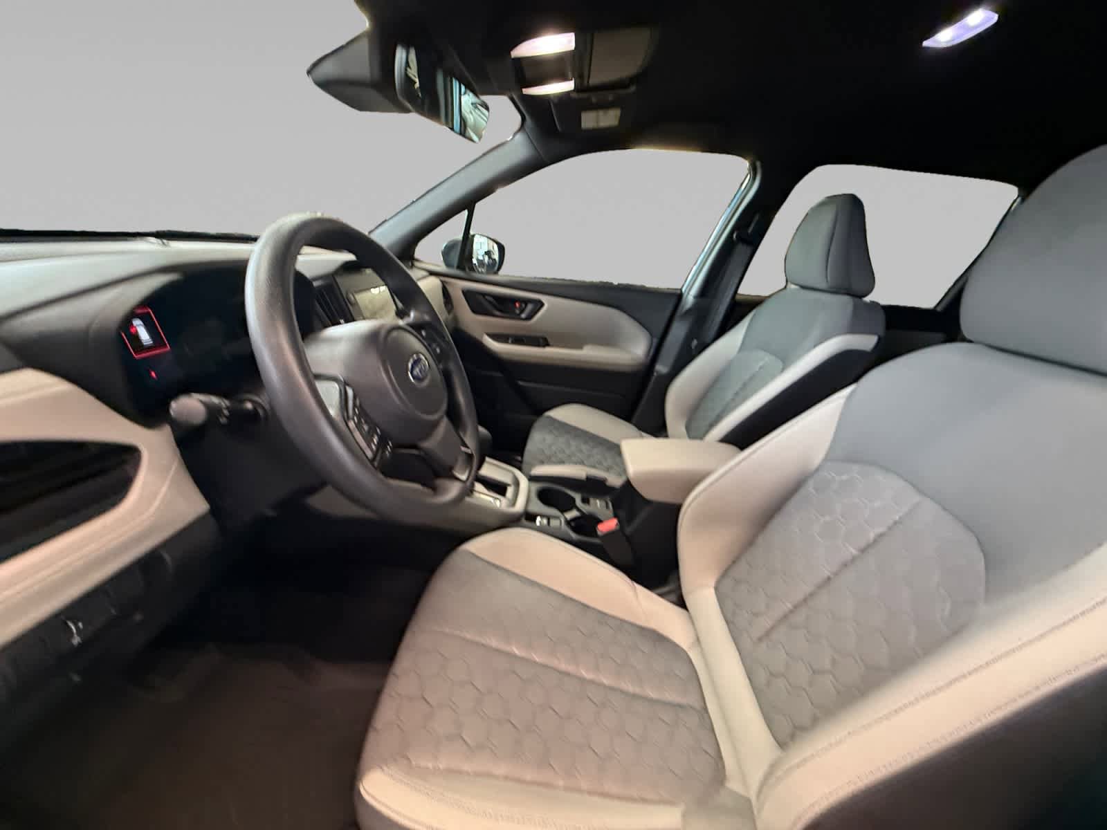 Used 2025 Subaru Forester w/ Convenience Package #1 image 9