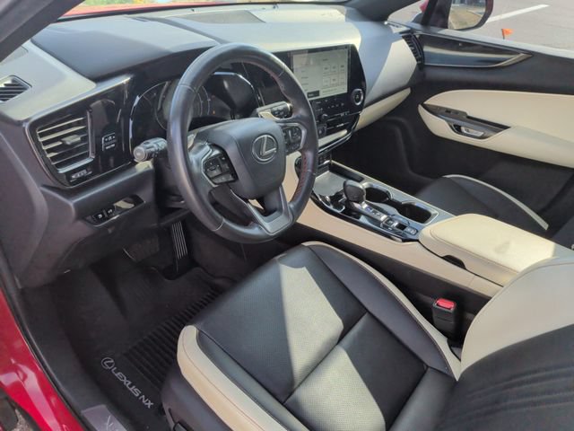Used 2024 Lexus NX 250 FWD w/ Towing Package (2000 Lbs) image 16