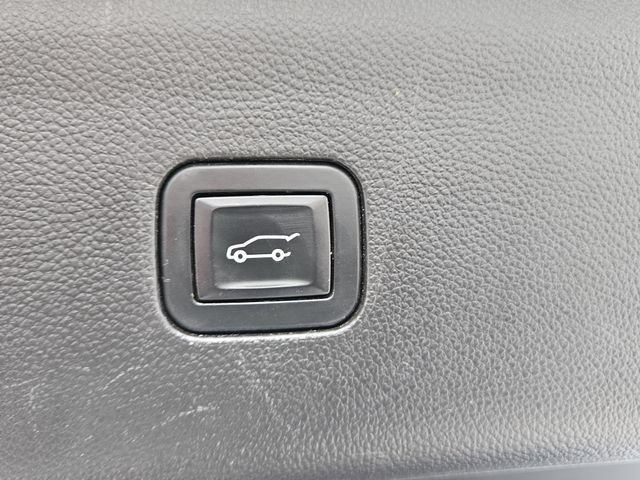 Used 2019 Buick Enclave Premium AWD/4WD image 7
