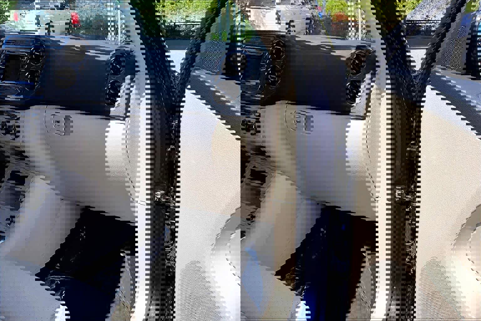 Used 2016 Volkswagen Tiguan S image 18