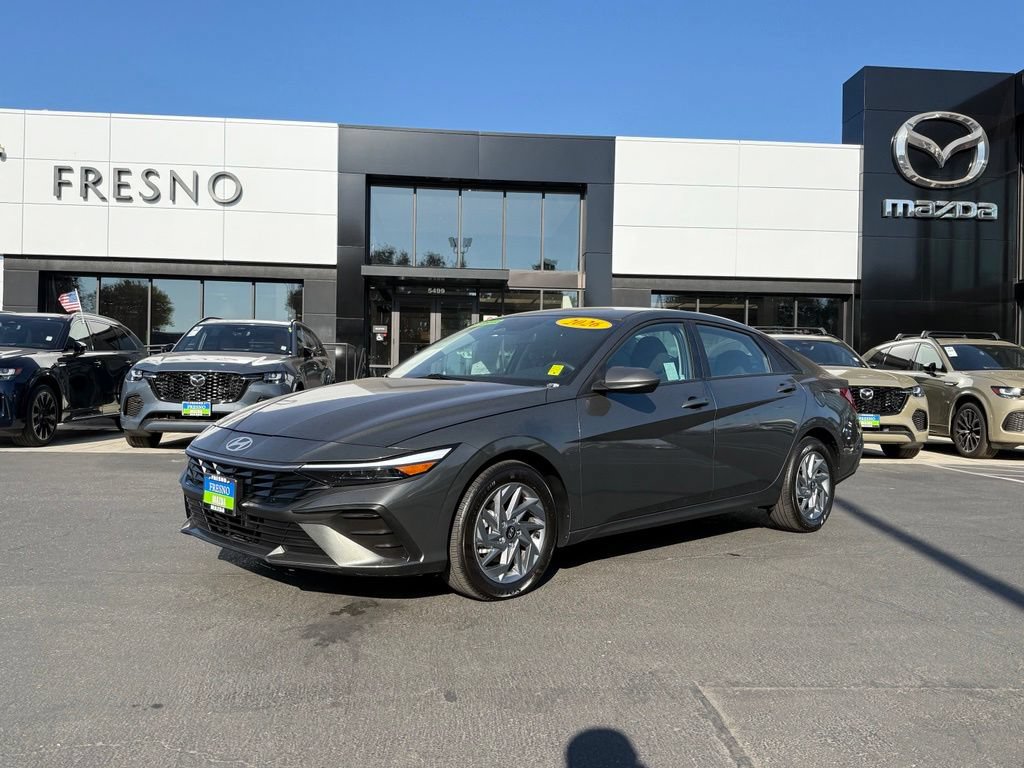 Used 2026 Hyundai Elantra Hybrid FWD image 2