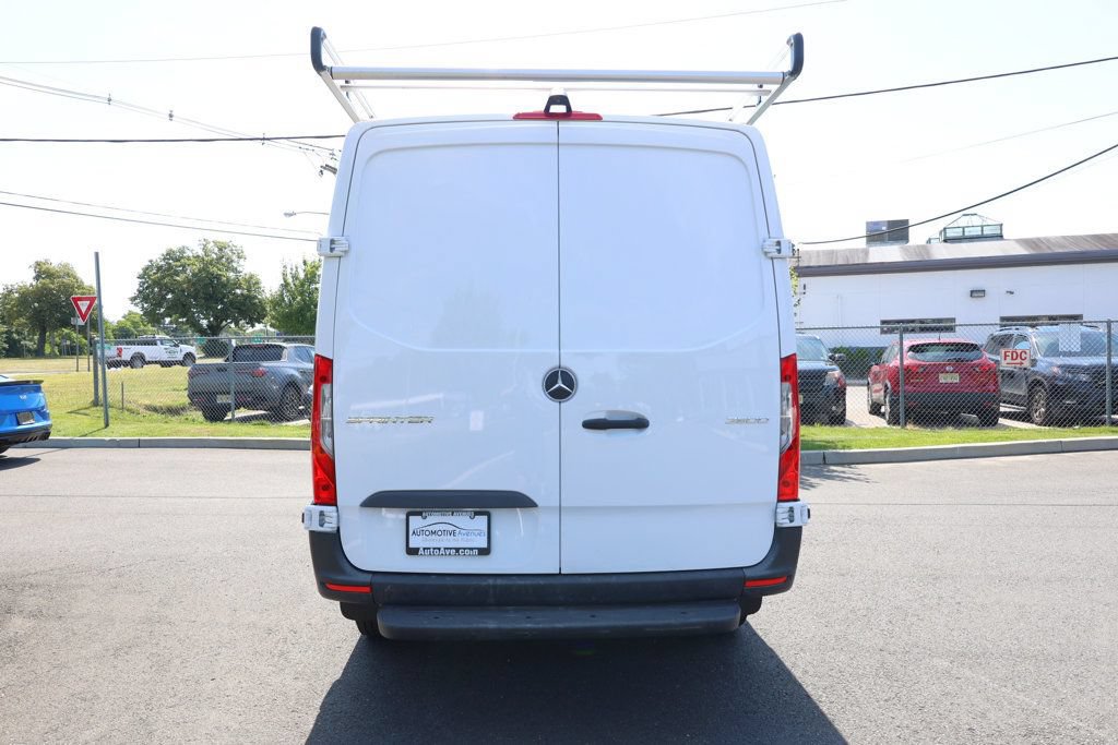 Used 2023 Mercedes-Benz Sprinter 2500 w/ Acoustic Package image 4