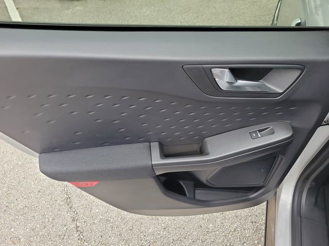 Used 2020 Ford Escape SE FWD image 10