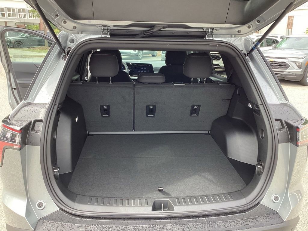 New 2026 Chevrolet Equinox LT FWD image 19
