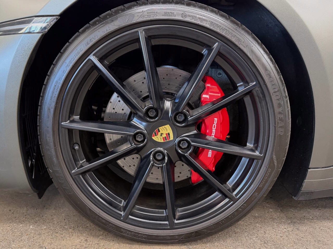 Used 2021 Porsche 911 image 9