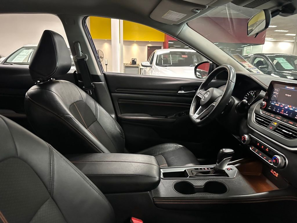 Used 2022 Nissan Altima 2.5 SR image 30