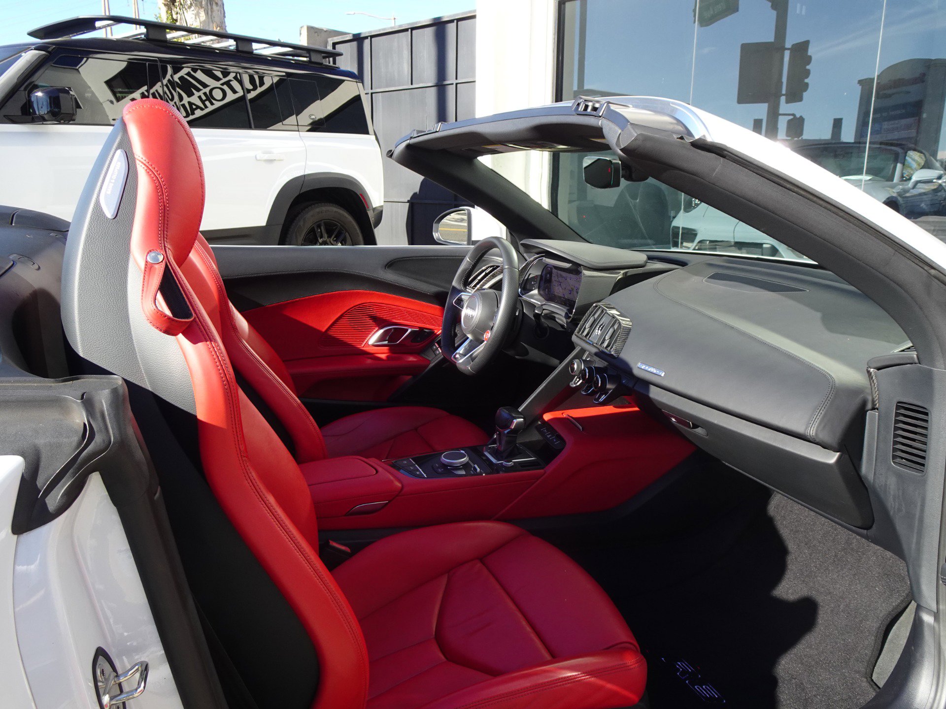 Used 2018 Audi R8 V10 AWD/4WD image 17