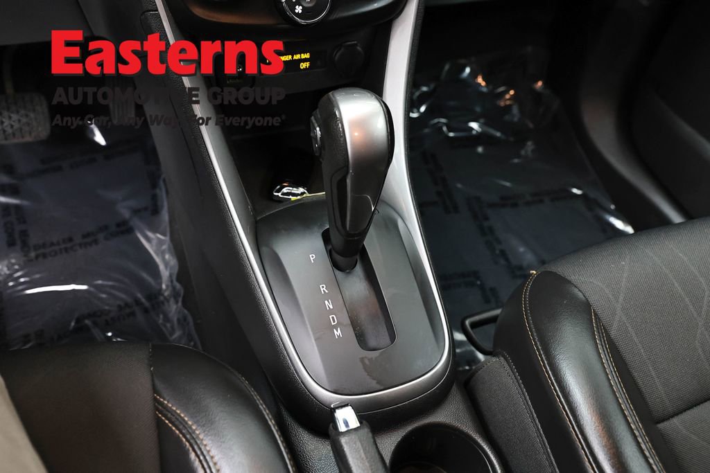 Used 2021 Chevrolet Trax LT w/ Driver Confidence Package image 13