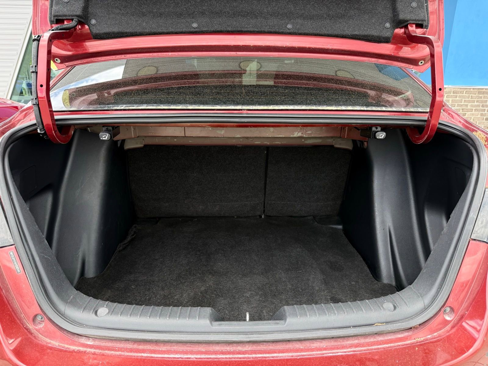 Used 2019 Toyota Yaris LE FWD image 17