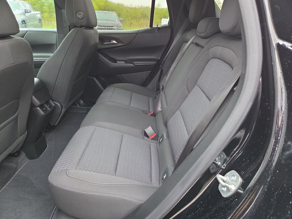 Certified 2025 Chevrolet Equinox LT w/ Safety and Technology Package AWD/4WD image 29