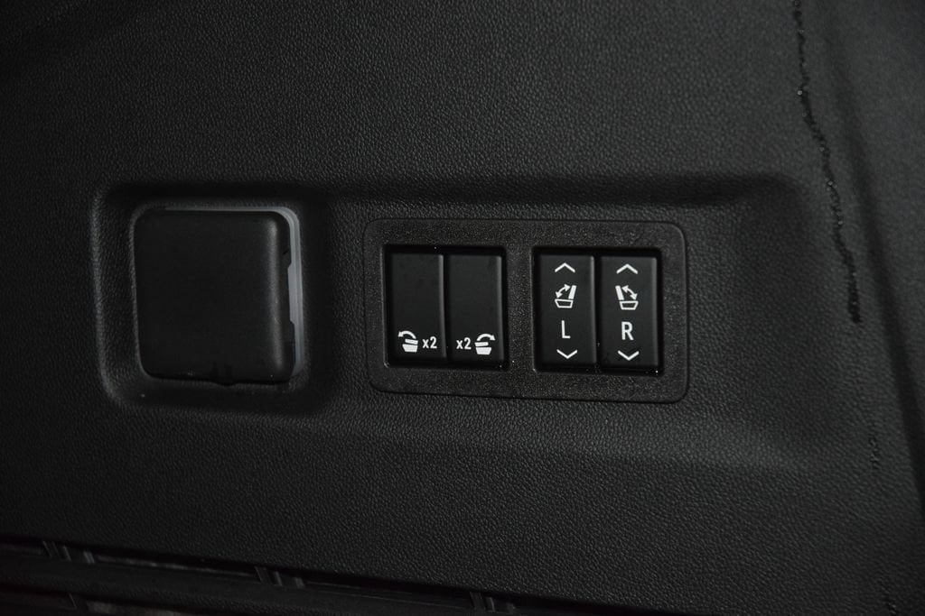 New 2026 Chevrolet Suburban Premier AWD/4WD image 26