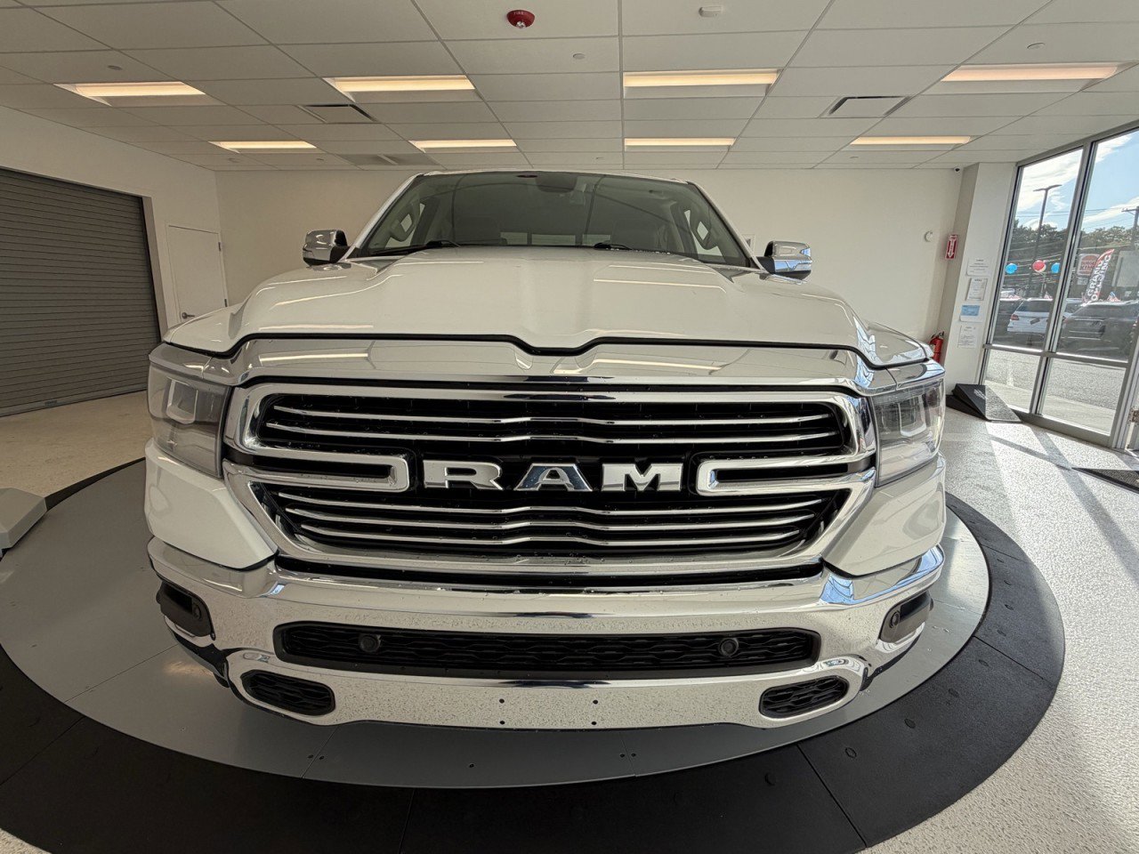 Used 2020 RAM 1500 Laramie image 2