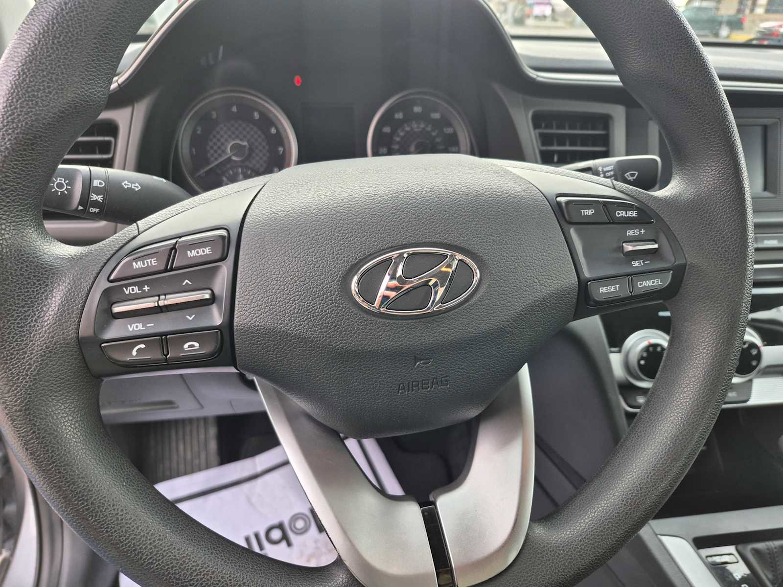 Used 2019 Hyundai Elantra SE w/ Cargo Package image 13