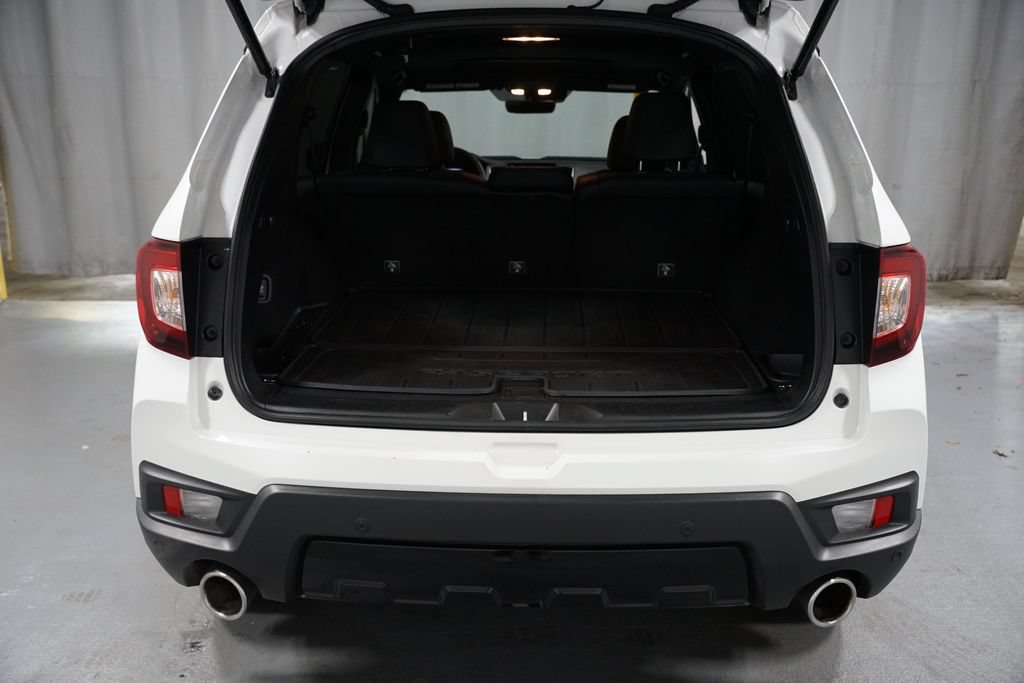 Used 2024 Honda Passport Black Edition image 35
