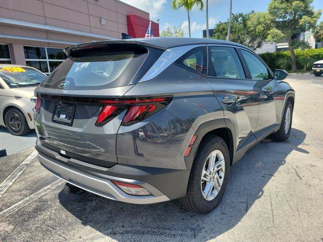 Used 2025 Hyundai Tucson SE FWD image 7