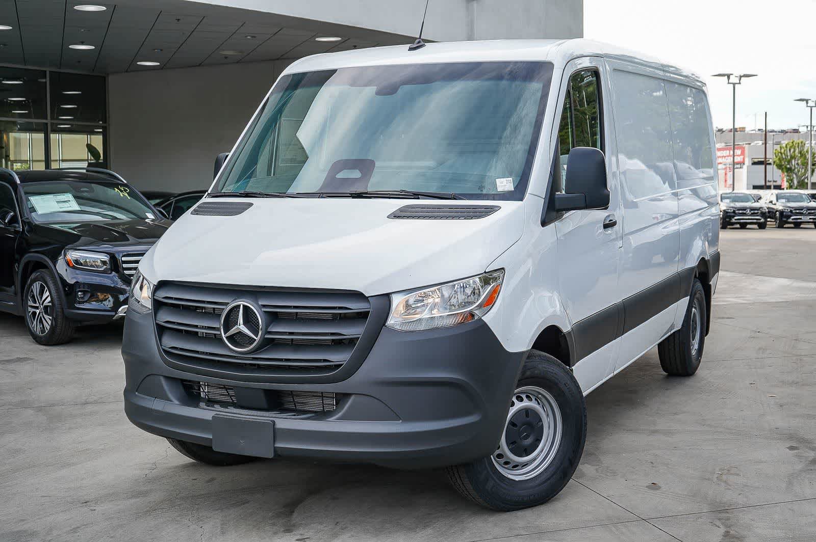 Used 2026 Mercedes-Benz Sprinter 2500 video 1