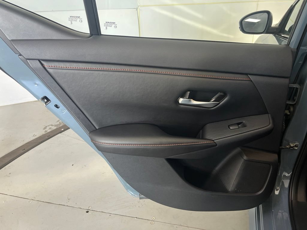 Used 2025 Nissan Sentra SR FWD image 27