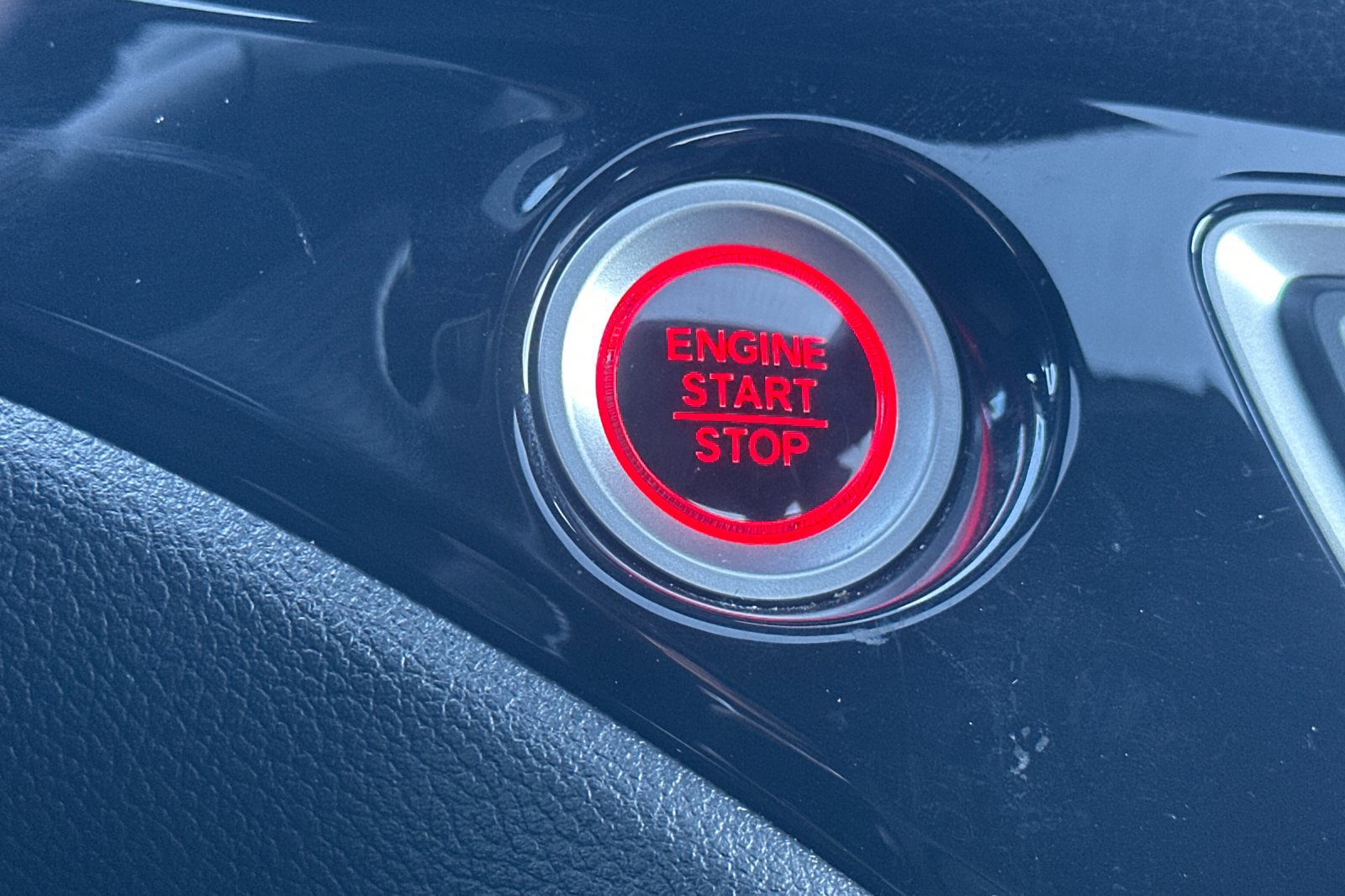 Certified 2025 Honda Passport Black Edition image 22