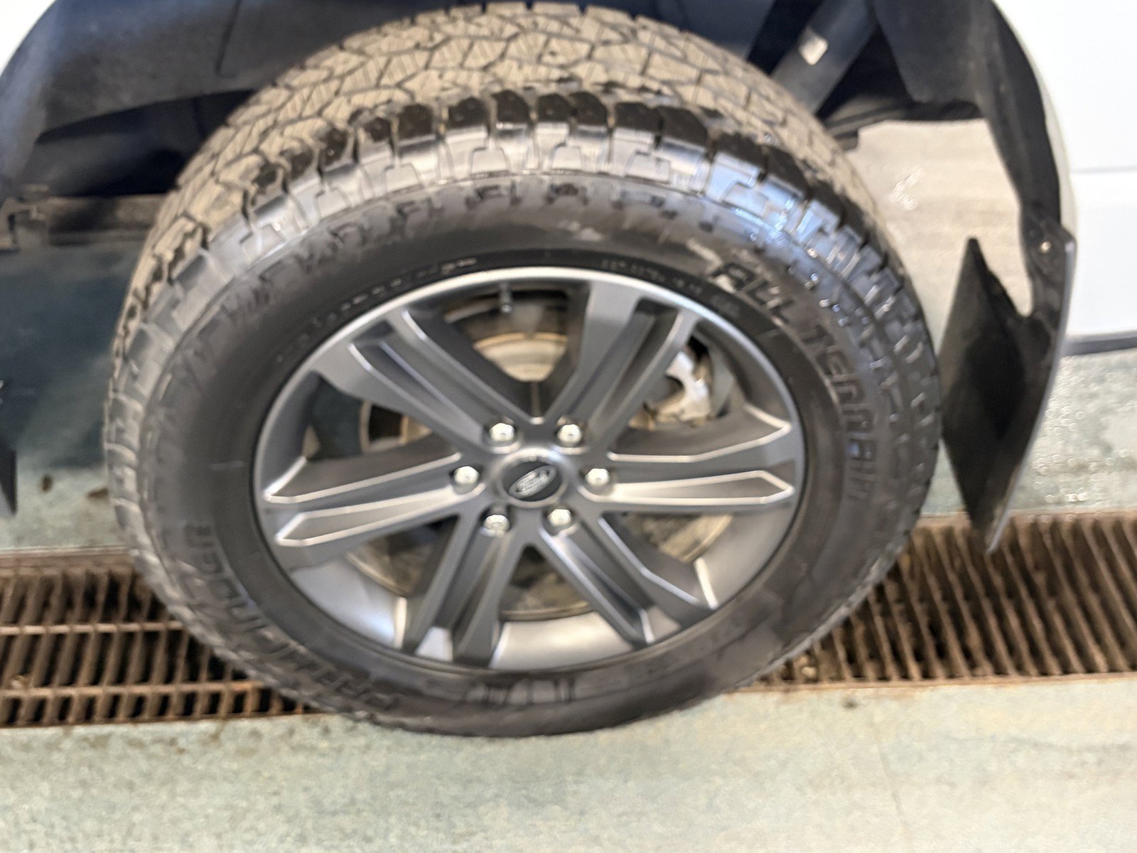 Used 2023 Ford F150 Lariat w/ Equipment Group 502A High AWD/4WD image 33