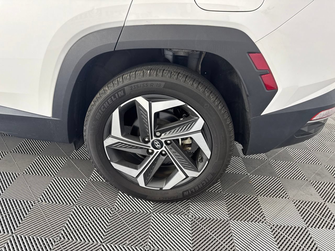 Used 2024 Hyundai Tucson SEL w/ Convenience Package AWD/4WD image 13