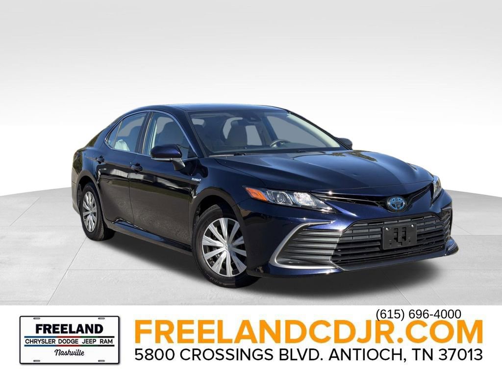 Used 2021 Toyota Camry LE image 1