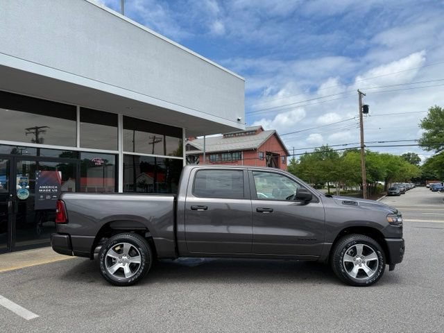 New 2026 RAM 1500 Express AWD/4WD image 29
