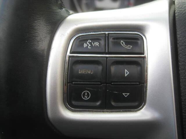 Used 2011 Chrysler 200 Limited FWD image 28