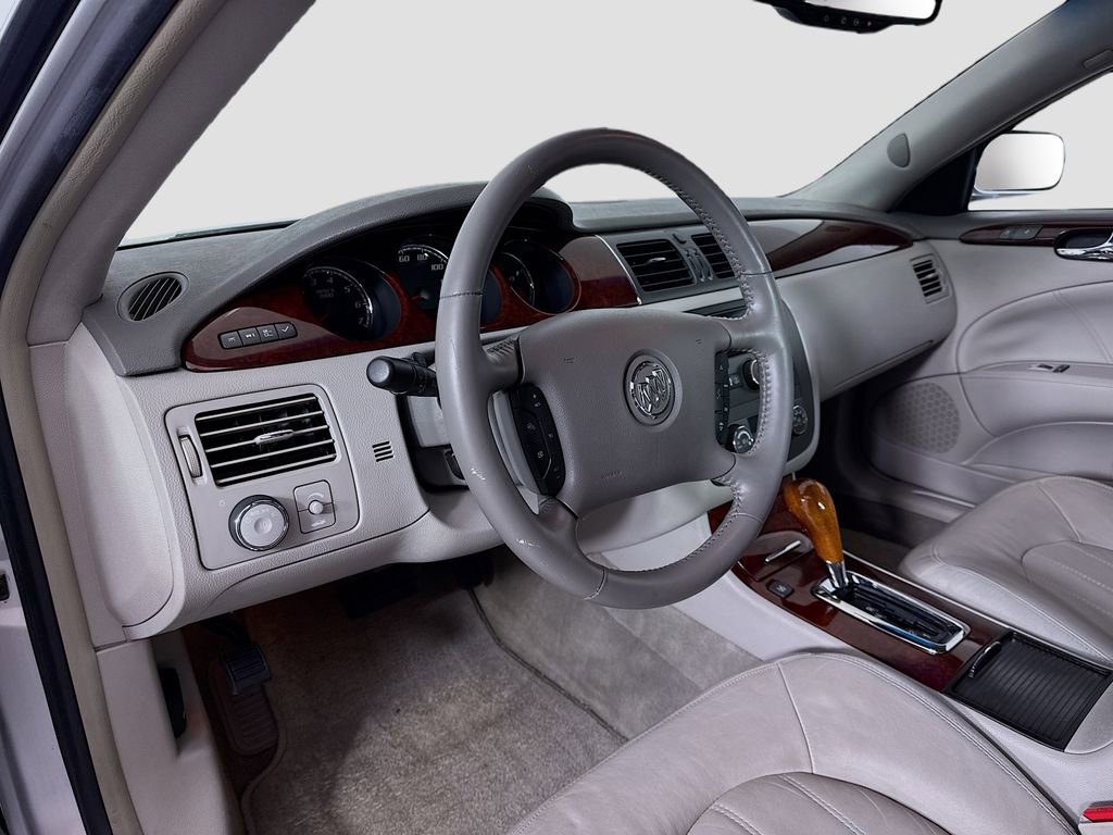 Used 2010 Buick Lucerne CXL FWD image 9