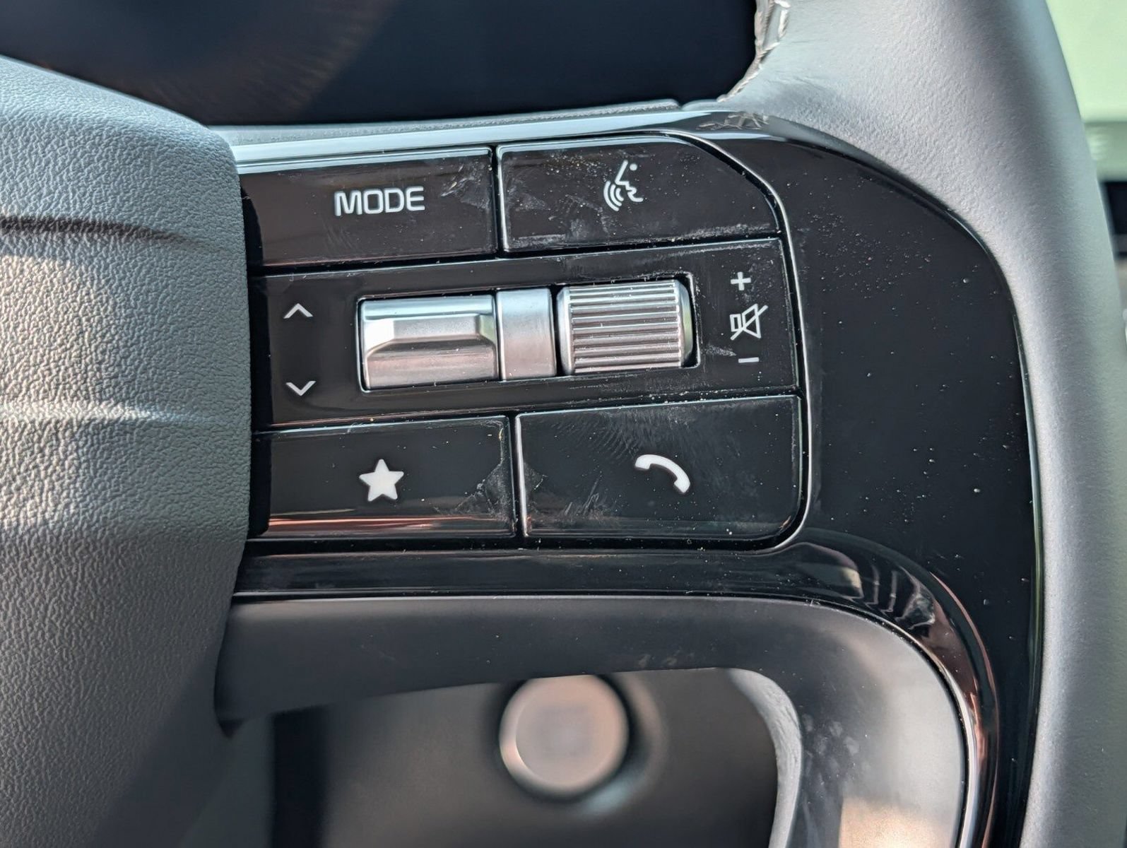New 2026 Kia Sorento EX AWD/4WD image 33