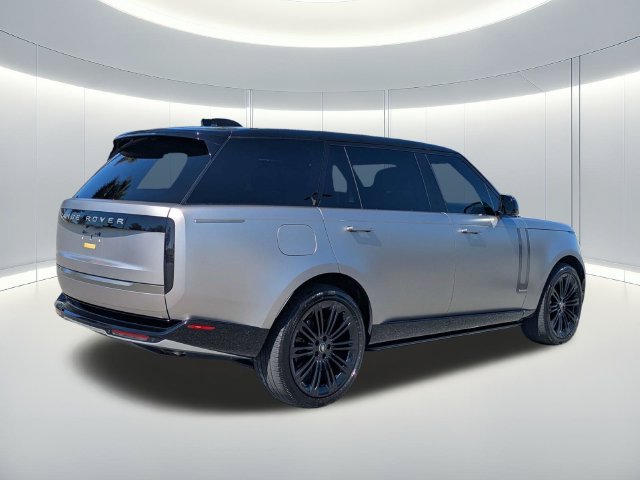 Used 2025 Land Rover Range Rover Long Wheelbase Autobiography AWD/4WD image 12