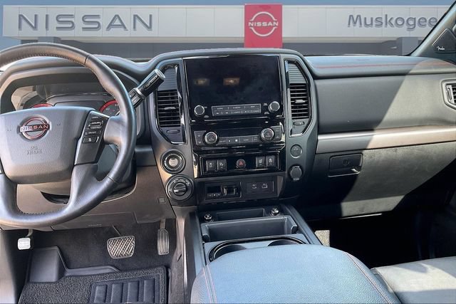 Used 2023 Nissan Titan PRO-4X w/ Pro-4x Convenience Package AWD/4WD image 10