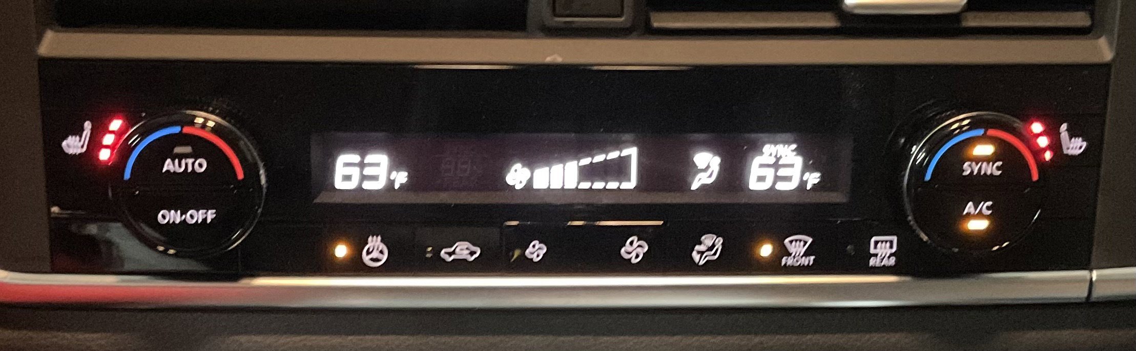 Used 2026 Nissan Rogue SV w/ SV Premium Package image 15