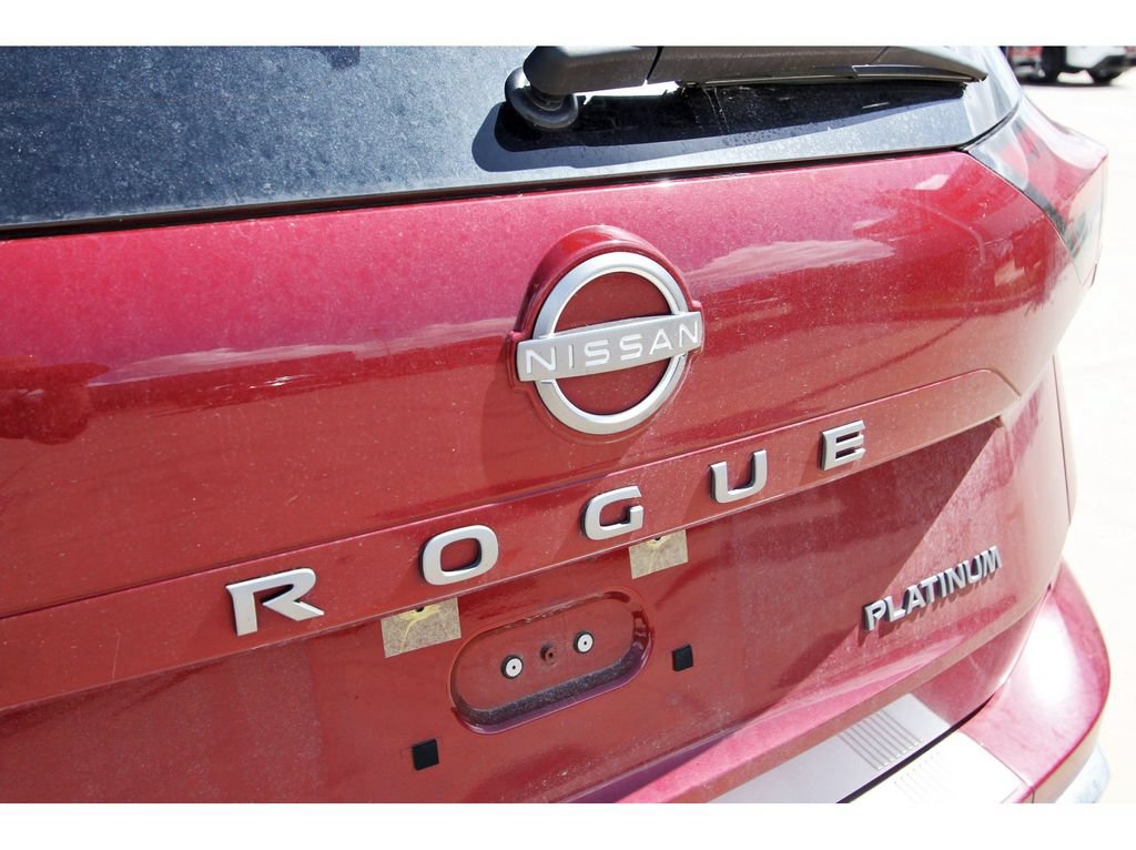 Used 2024 Nissan Rogue Platinum w/ Platinum Premium Package FWD image 10