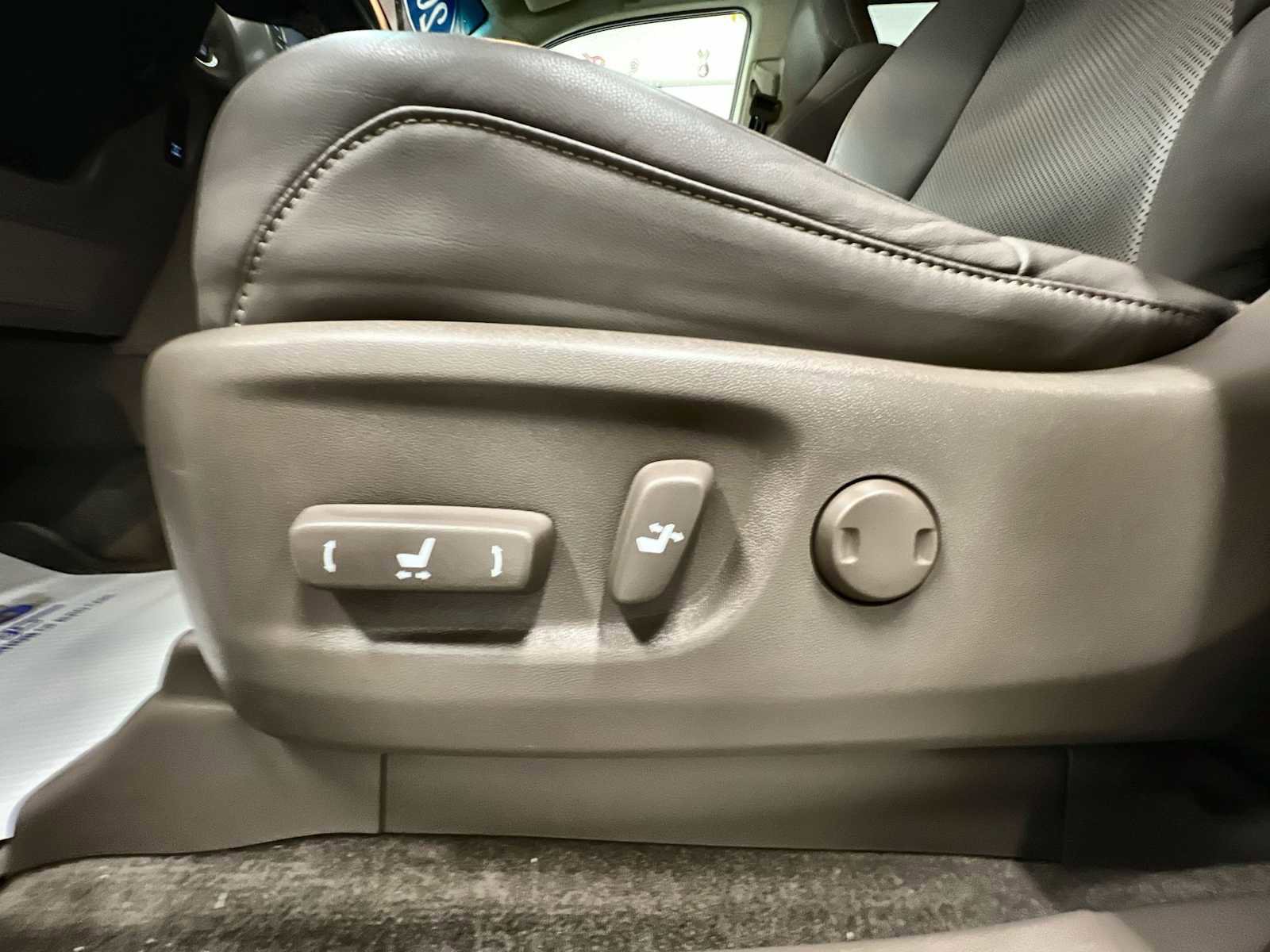 Used 2016 Lexus GX 460 image 14