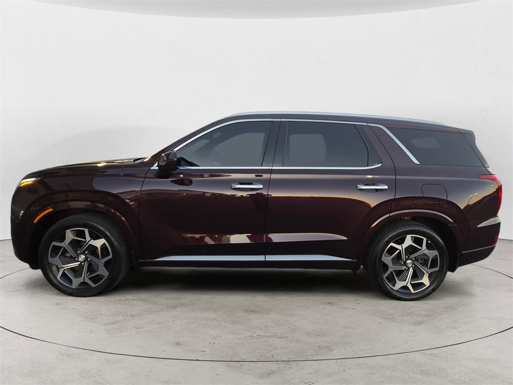 Used 2022 Hyundai Palisade Calligraphy w/ Winter Package image 2