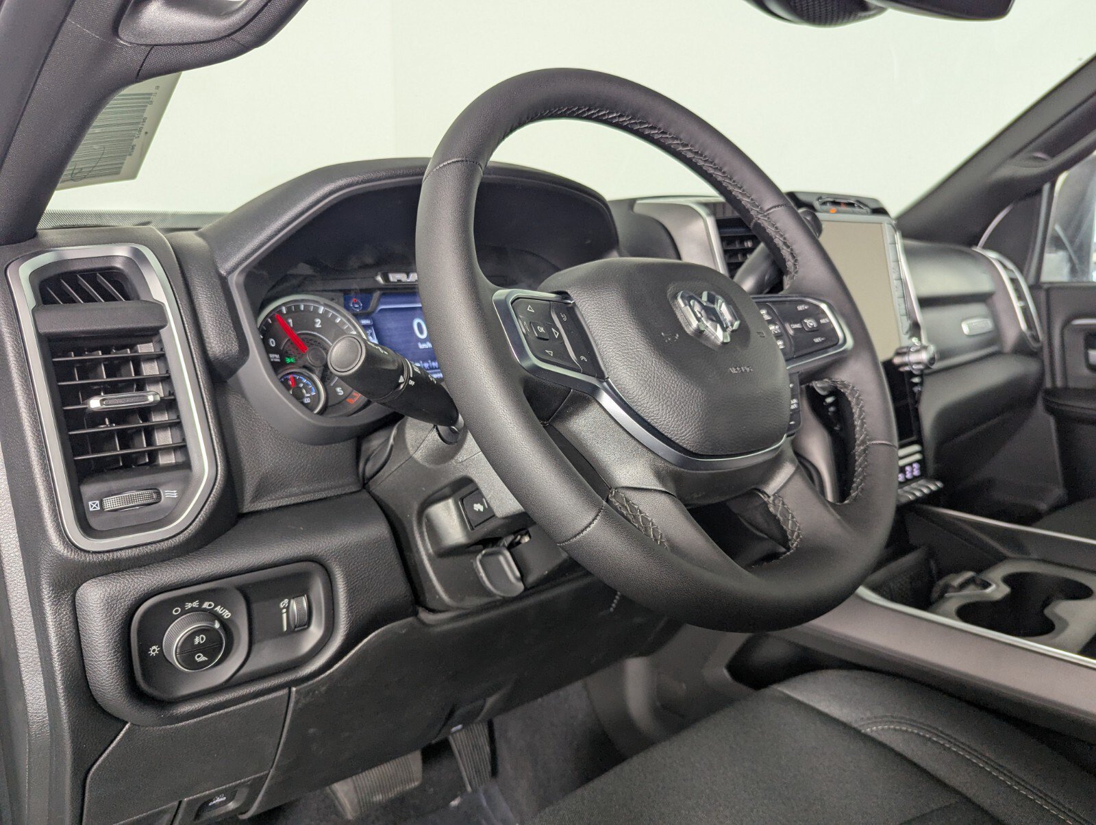 New 2026 RAM 2500 Big Horn AWD/4WD image 12