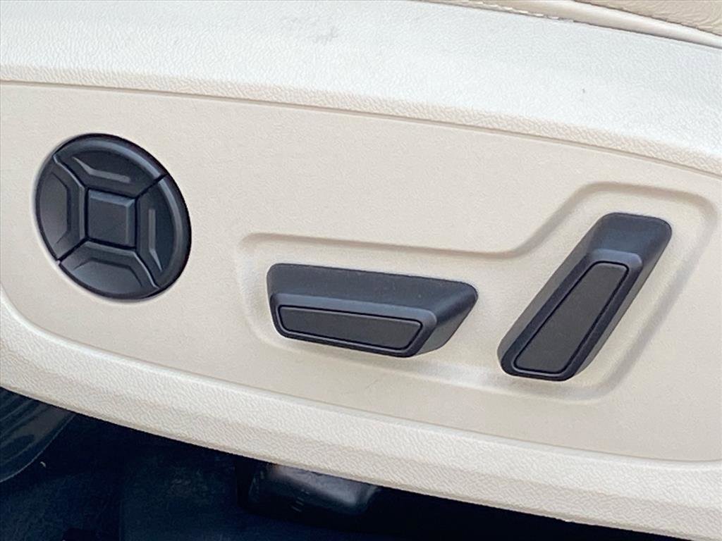 Used 2023 Audi A6 Premium Plus w/ Premium Plus Package image 14