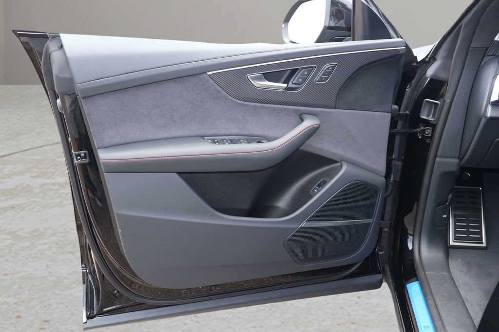 New 2026 Audi SQ8 Prestige AWD/4WD image 9