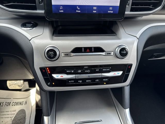 Used 2023 Ford Explorer XLT w/ Equipment Group 202A AWD/4WD image 20