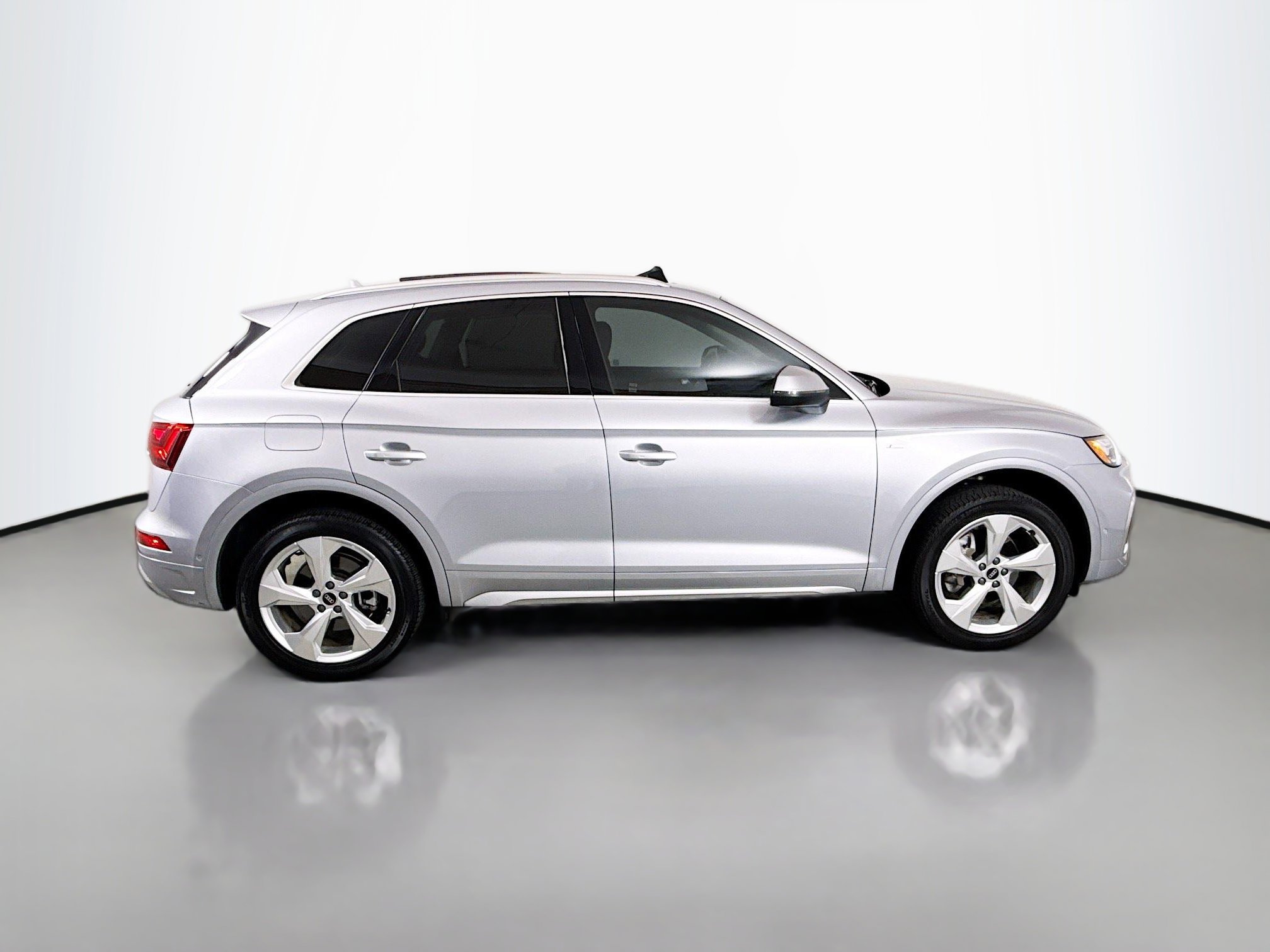 Used 2023 Audi Q5 2.0T Prestige image 8