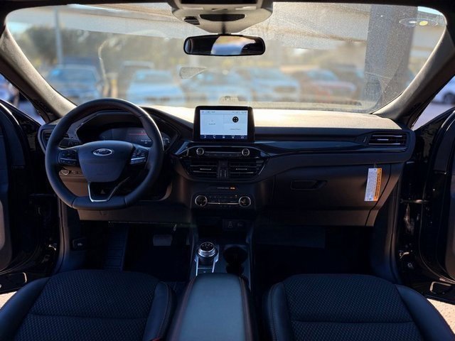 Used 2025 Ford Escape ST-Line Elite image 10