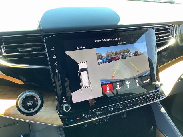 Used 2024 Jeep Grand Wagoneer Series III w/ Flexible Seating Group image 19