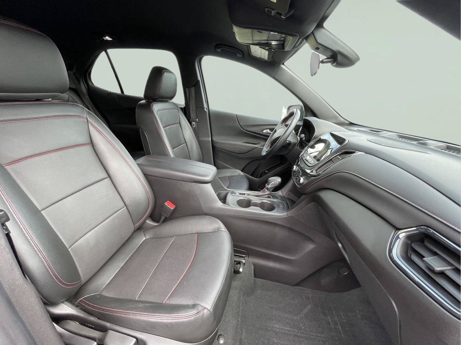 Used 2024 Chevrolet Equinox RS w/ RS Leather Package AWD/4WD image 21